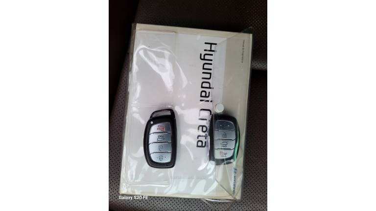 HYUNDAI - CRETA - 2017/2017 - Preta - R$ 86.000,00