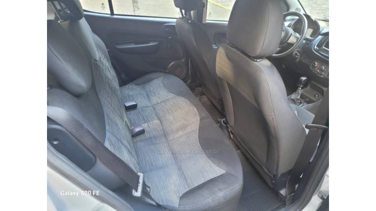 FIAT - UNO - 2020/2020 - Prata - R$ 41.000,00