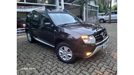 RENAULT - DUSTER - 2015/2016 - Preta - R$ 60.000,00