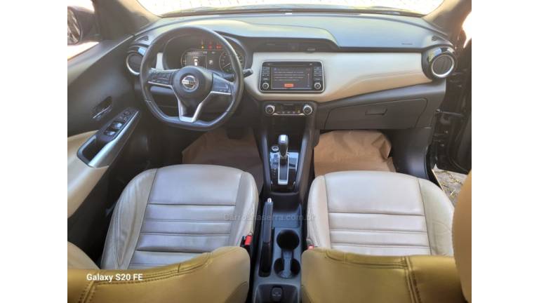 NISSAN - KICKS - 2016/2017 - Preta - R$ 80.000,00
