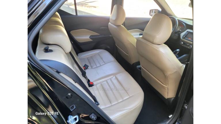 NISSAN - KICKS - 2016/2017 - Preta - R$ 80.000,00