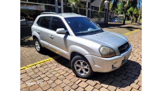 HYUNDAI - TUCSON - 2015/2015 - Prata - R$ 56.000,00