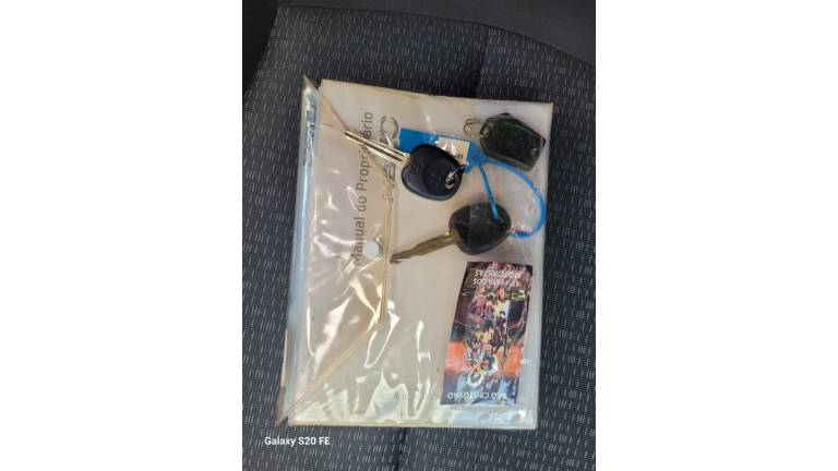 HYUNDAI - HB20 - 2017/2017 - Prata - R$ 48.000,00