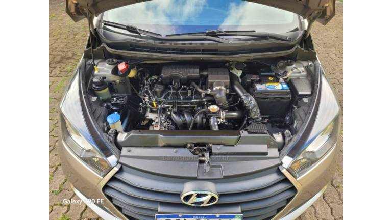 HYUNDAI - HB20 - 2017/2017 - Prata - R$ 48.000,00