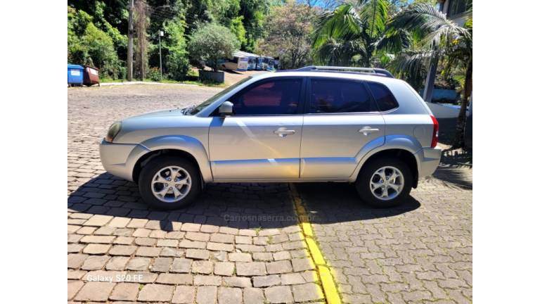 HYUNDAI - TUCSON - 2015/2015 - Prata - R$ 56.000,00