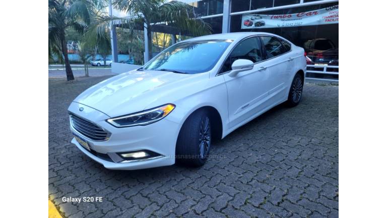 FORD - FUSION - 2018/2018 - Branca - R$ 98.000,00