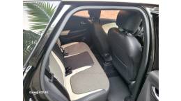 RENAULT - CAPTUR - 2017/2018 - Preta - R$ 72.000,00
