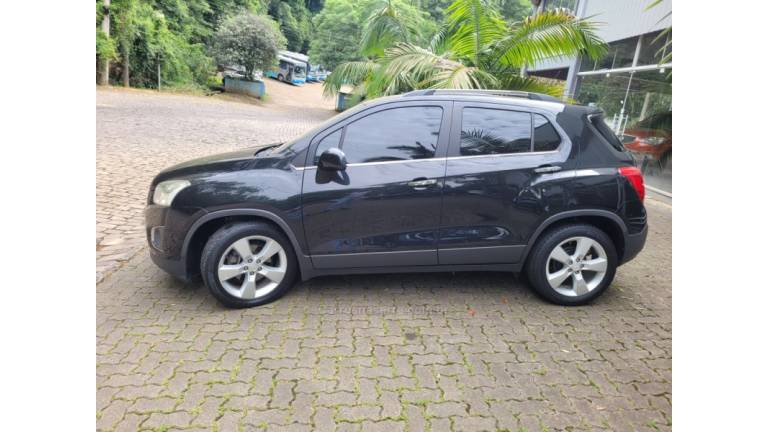 CHEVROLET - TRACKER - 2014/2014 - Preta - R$ 68.000,00