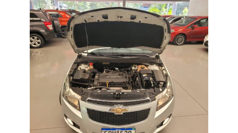CHEVROLET - CRUZE - 2014/2014 - Prata - R$ 60.000,00