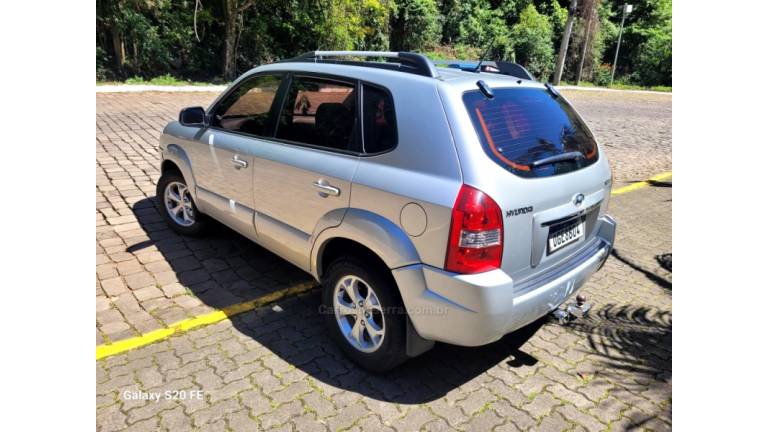 HYUNDAI - TUCSON - 2015/2015 - Prata - R$ 56.000,00
