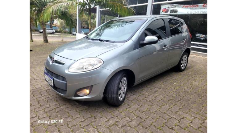 FIAT - PALIO - 2013/2013 - Cinza - R$ 38.000,00