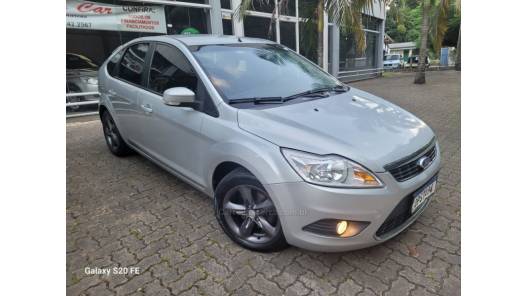 FORD - FOCUS - 2013/2013 - Prata - R$ 43.000,00
