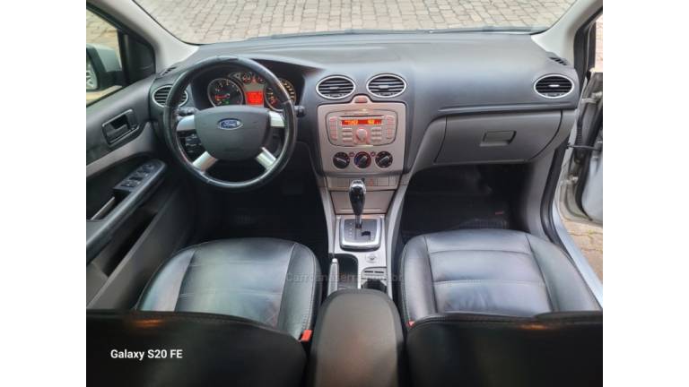 FORD - FOCUS - 2013/2013 - Prata - R$ 43.000,00