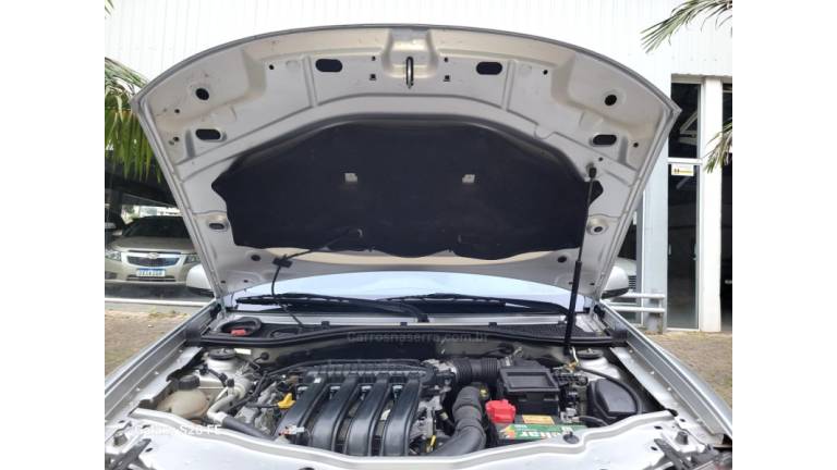 RENAULT - DUSTER - 2016/2017 - Prata - R$ 65.000,00