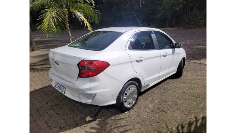 FORD - KA - 2019/2020 - Branca - R$ 58.000,00