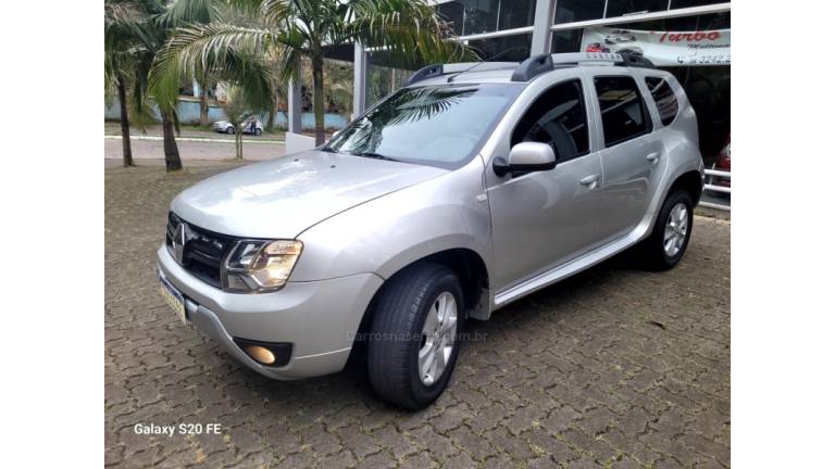 RENAULT - DUSTER - 2016/2017 - Prata - R$ 65.000,00