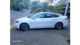 FORD - FUSION - 2018/2018 - Branca - R$ 98.000,00