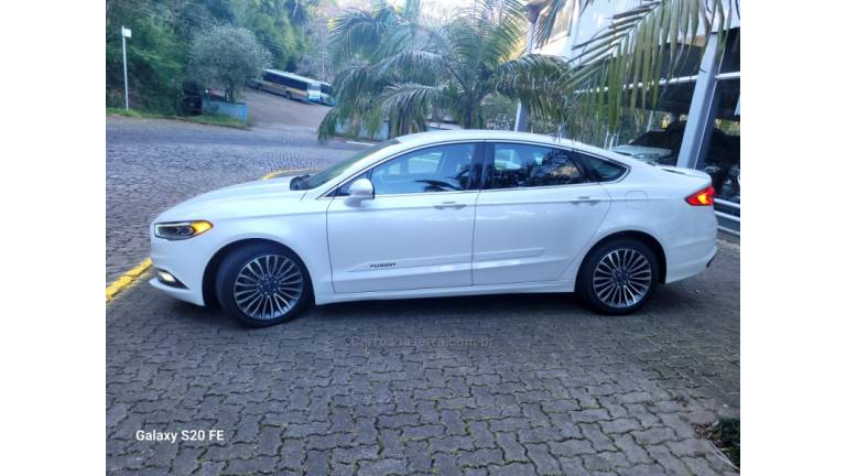FORD - FUSION - 2018/2018 - Branca - R$ 98.000,00