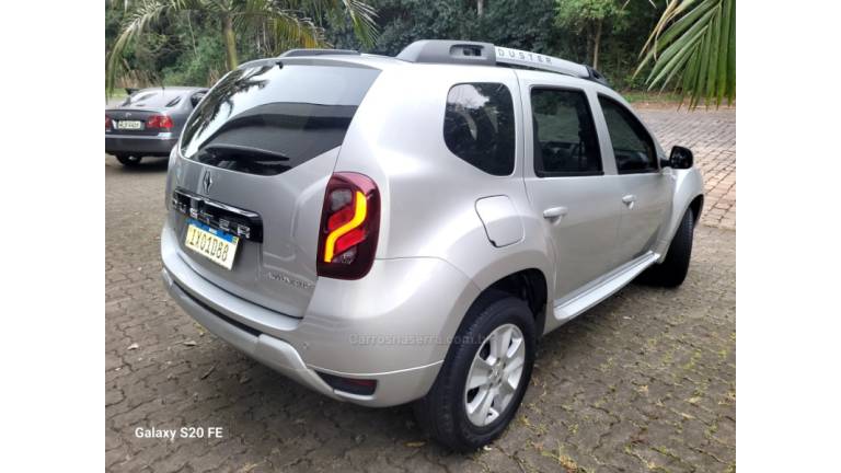 RENAULT - DUSTER - 2016/2017 - Prata - R$ 65.000,00