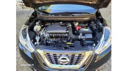 NISSAN - KICKS - 2016/2017 - Preta - R$ 80.000,00