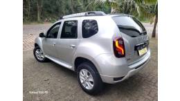 RENAULT - DUSTER - 2016/2017 - Prata - R$ 65.000,00