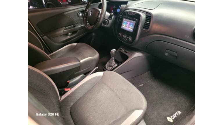 RENAULT - CAPTUR - 2019/2019 - Bege - R$ 73.000,00
