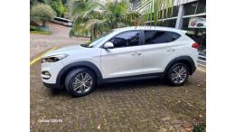 HYUNDAI - TUCSON - 2017/2018 - Branca - R$ 92.000,00
