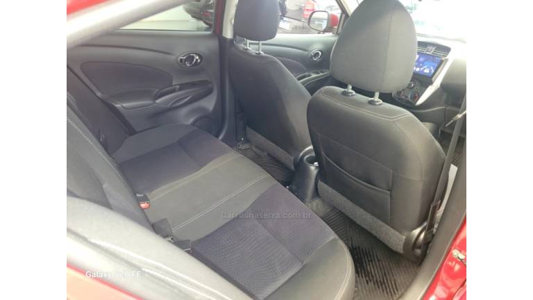 NISSAN - VERSA - 2018/2018 - Vermelha - R$ 57.000,00