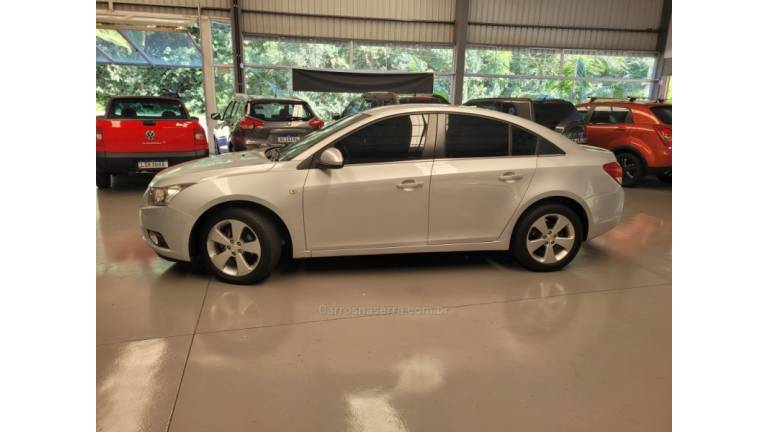 CHEVROLET - CRUZE - 2014/2014 - Prata - R$ 63.000,00