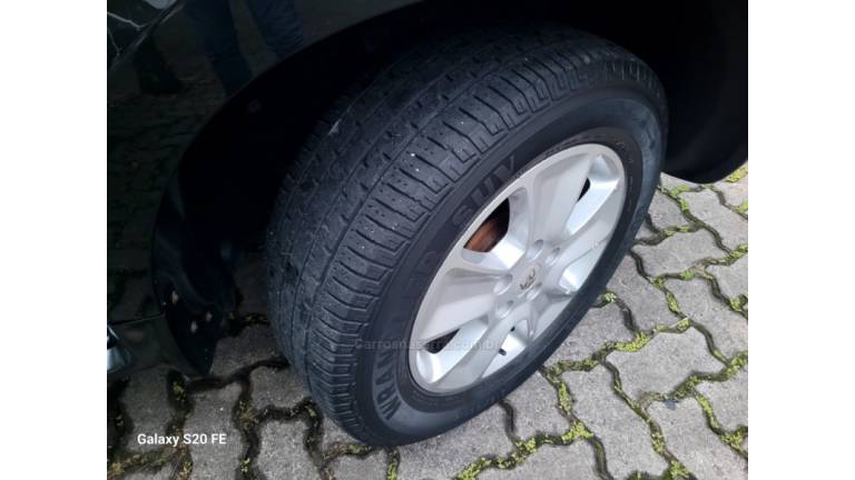 RENAULT - DUSTER - 2015/2016 - Preta - R$ 60.000,00