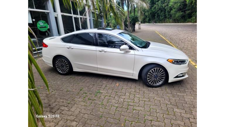 FORD - FUSION - 2018/2018 - Branca - R$ 112.000,00