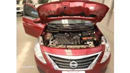 NISSAN - VERSA - 2018/2018 - Vermelha - R$ 57.000,00