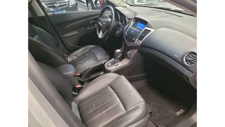 CHEVROLET - CRUZE - 2014/2014 - Prata - R$ 60.000,00