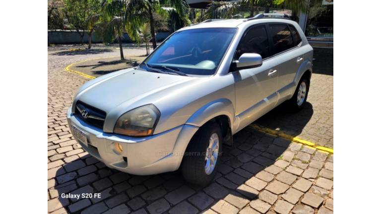 HYUNDAI - TUCSON - 2015/2015 - Prata - R$ 56.000,00