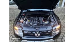 RENAULT - DUSTER - 2015/2016 - Preta - R$ 60.000,00
