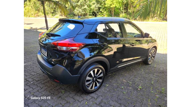 NISSAN - KICKS - 2016/2017 - Preta - R$ 80.000,00