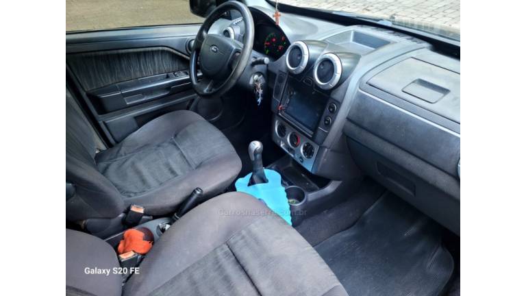 FORD - ECOSPORT - 2008/2008 - Preta - R$ 28.000,00