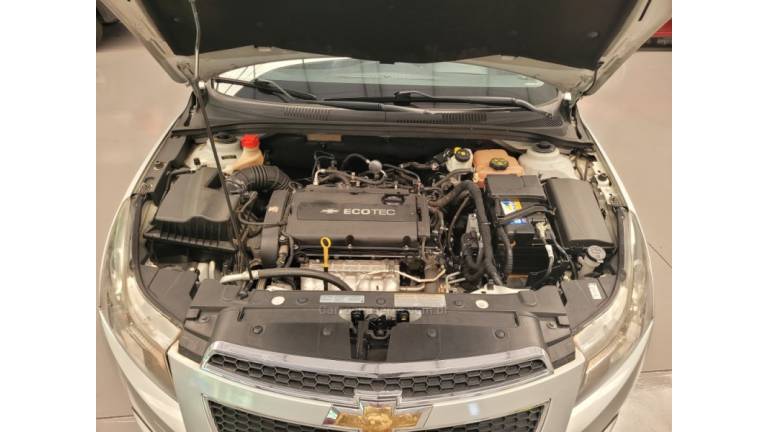 CHEVROLET - CRUZE - 2014/2014 - Prata - R$ 60.000,00