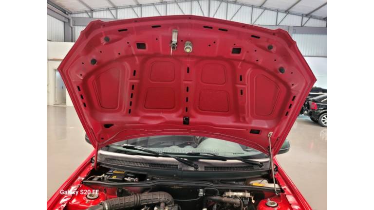 CHEVROLET - CELTA - 2012/2012 - Vermelha - R$ 26.000,00