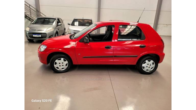 CHEVROLET - CELTA - 2012/2012 - Vermelha - R$ 26.000,00