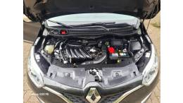 RENAULT - CAPTUR - 2017/2018 - Preta - R$ 72.000,00