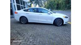 FORD - FUSION - 2018/2018 - Branca - R$ 98.000,00