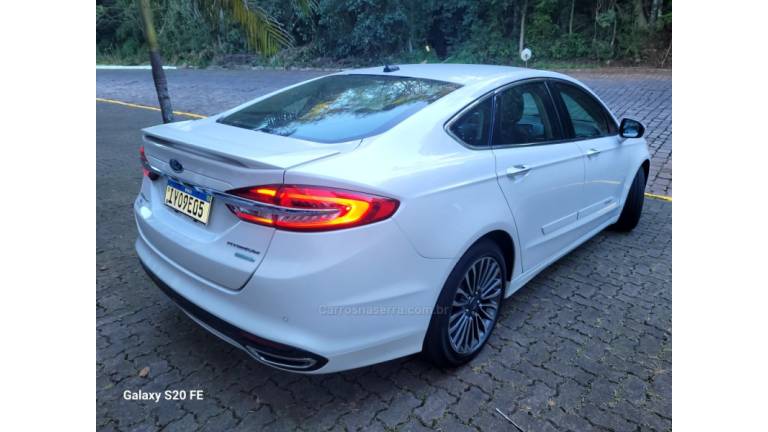 FORD - FUSION - 2018/2018 - Branca - R$ 98.000,00