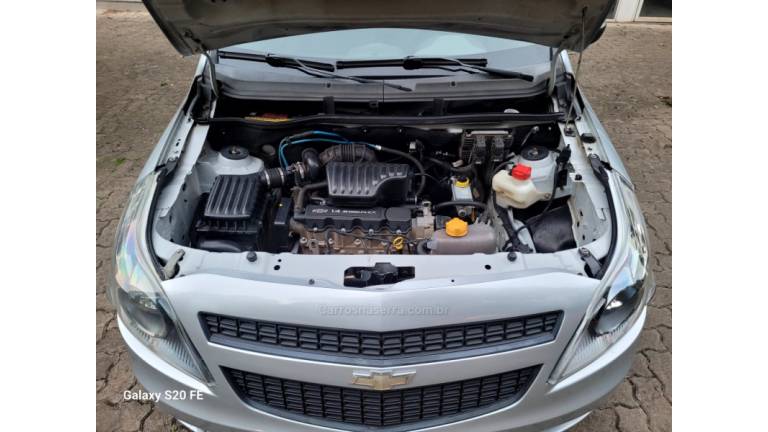 CHEVROLET - AGILE - 2011/2011 - Prata - R$ 30.000,00