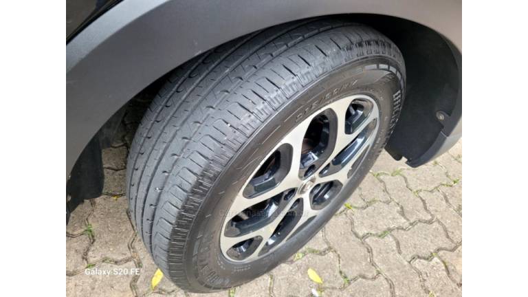 RENAULT - CAPTUR - 2017/2018 - Preta - R$ 72.000,00