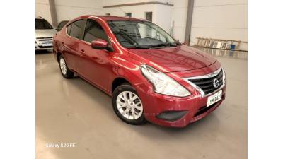 NISSAN - VERSA - 2018/2018 - Vermelha - R$ 57.000,00